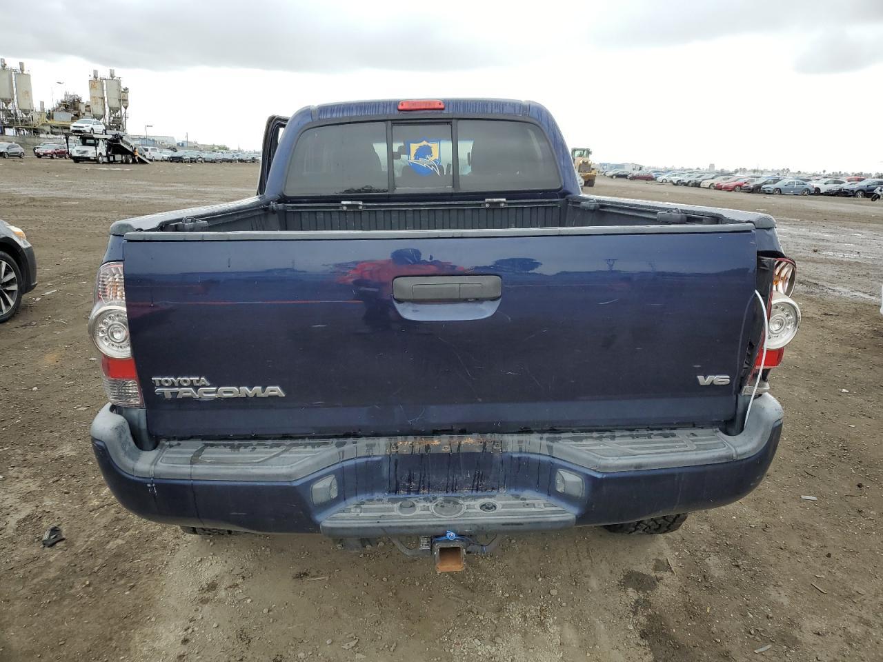 2013 TOYOTA TACOMA DOU - Фото 6