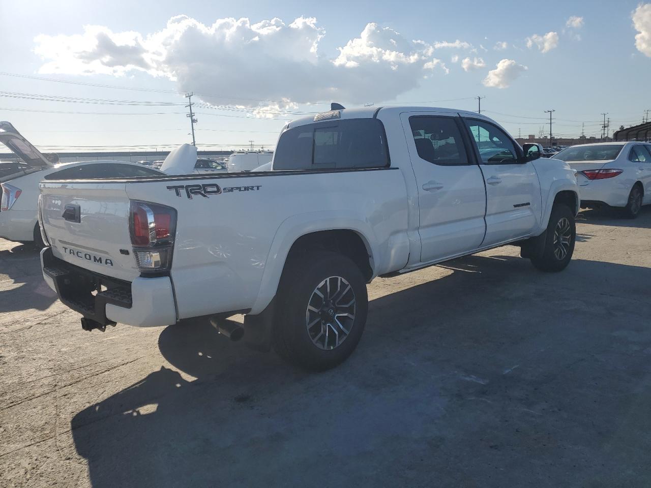 2023 TOYOTA TACOMA DOU - Фото 3