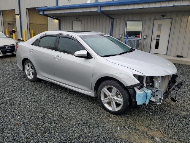 2014 Toyota Camry L - Фото 4
