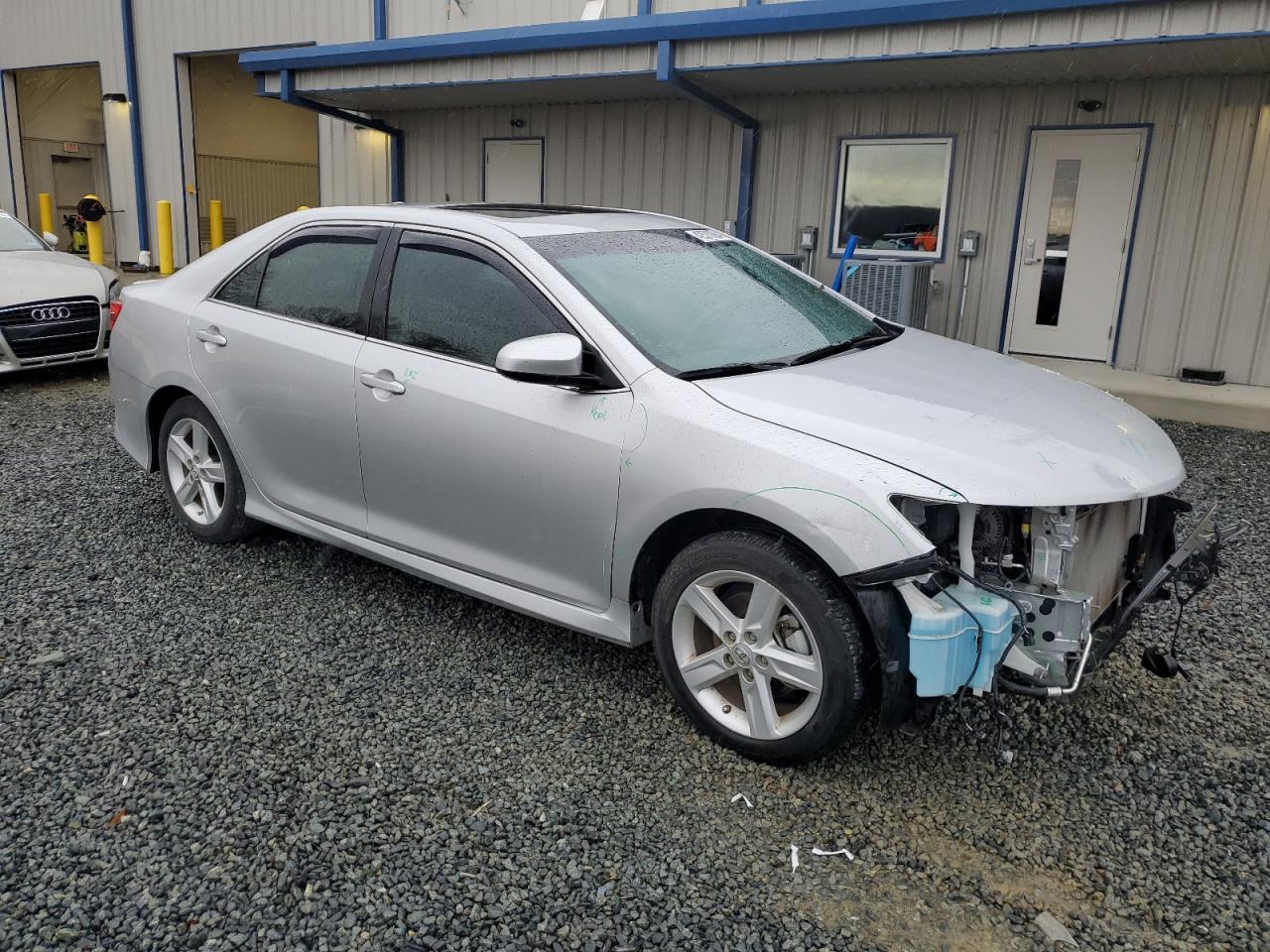2014 TOYOTA CAMRY L - Фото 4