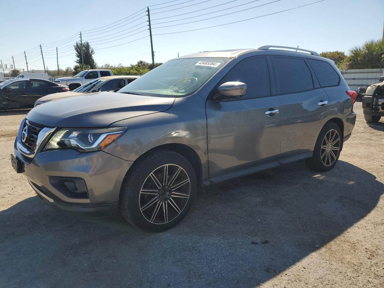 2018 NISSAN PATHFINDER car image