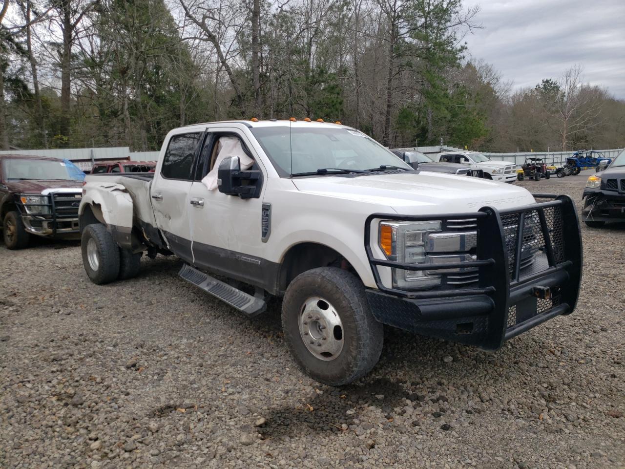 2017 FORD F350 SUPER - Image 4