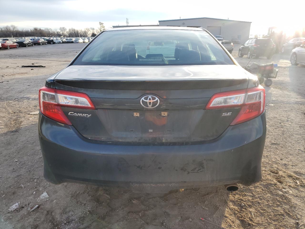 2014 TOYOTA CAMRY L - Фото 6