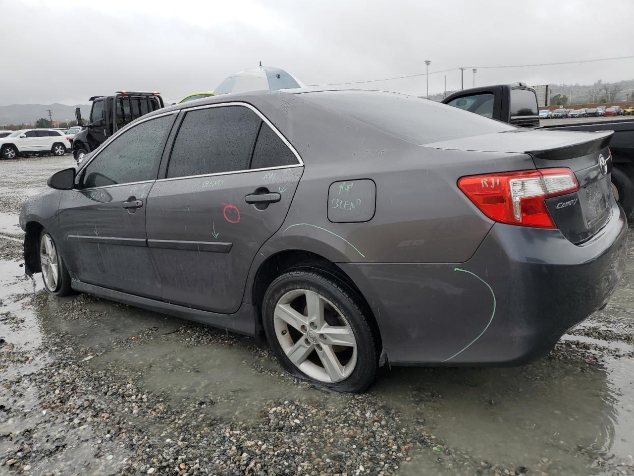 2014 TOYOTA CAMRY L - Фото 2