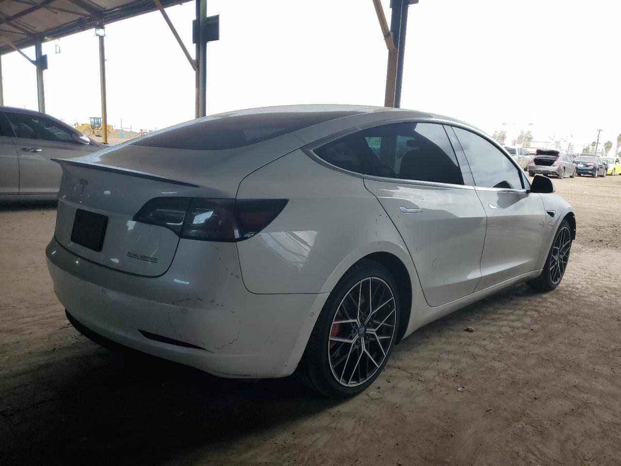 2019 TESLA MODEL 3 - Фото 3