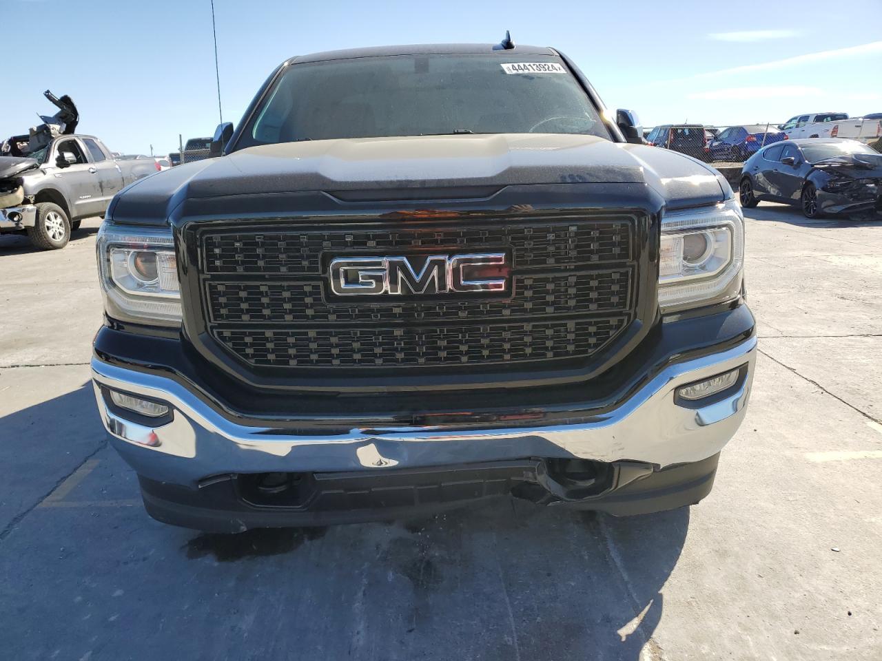 2018 GMC SIERRA K15 - Фото 5