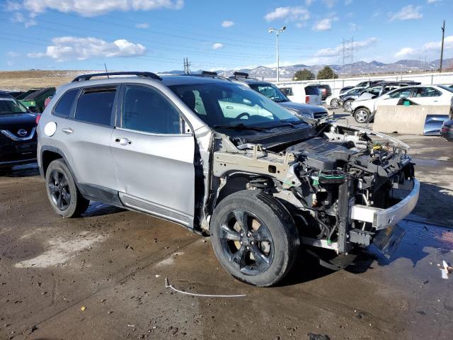 2016 Jeep Cherokee Latitude - Фото 4