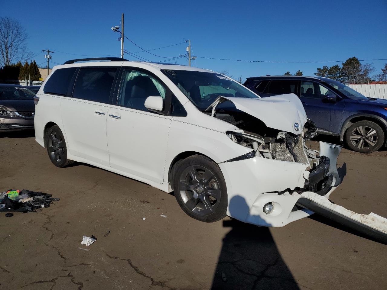 2015 TOYOTA SIENNA SPO - Фото 4