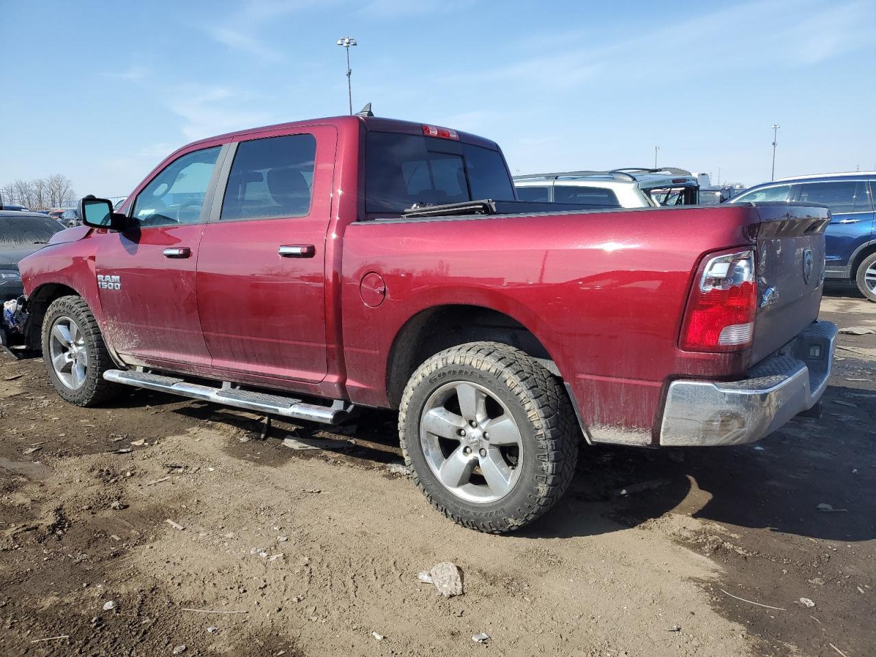 2017 RAM 1500 SLT - Фото 2