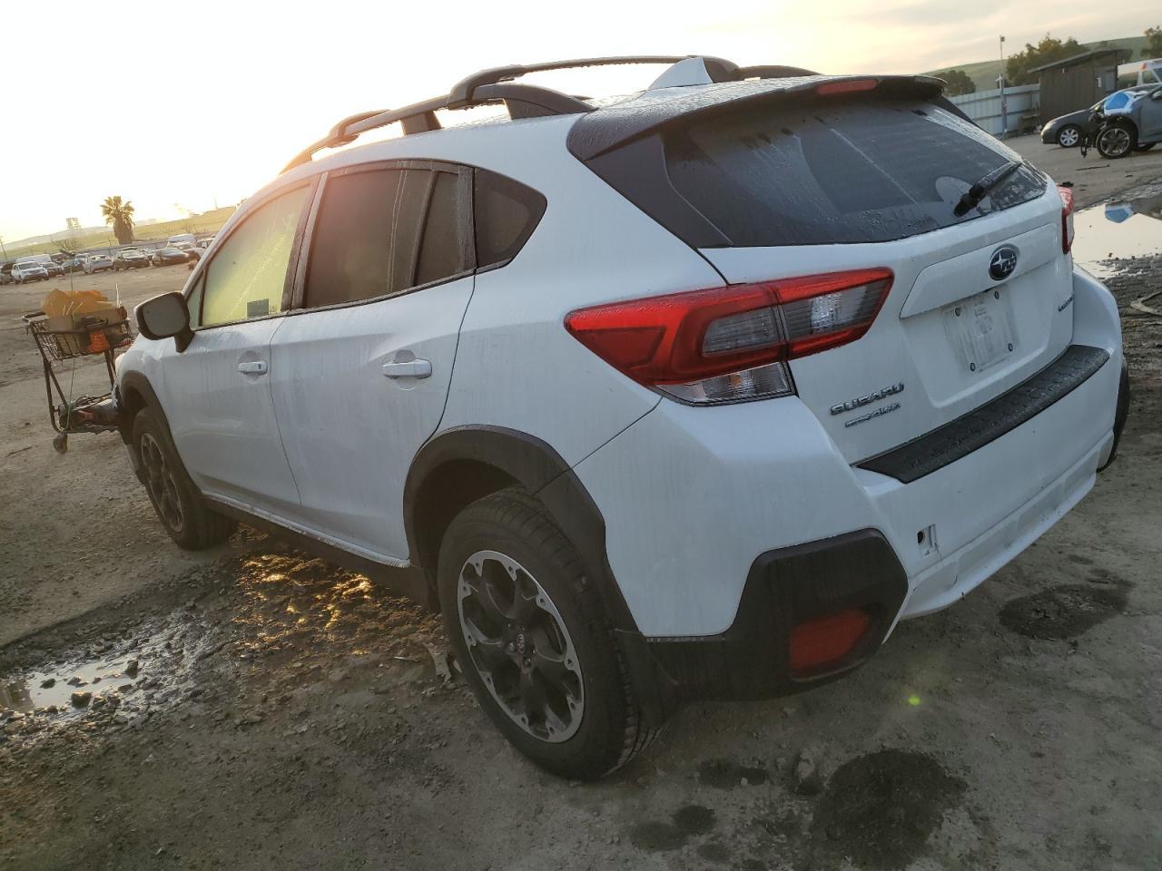 2021 SUBARU CROSSTREK - Фото 2
