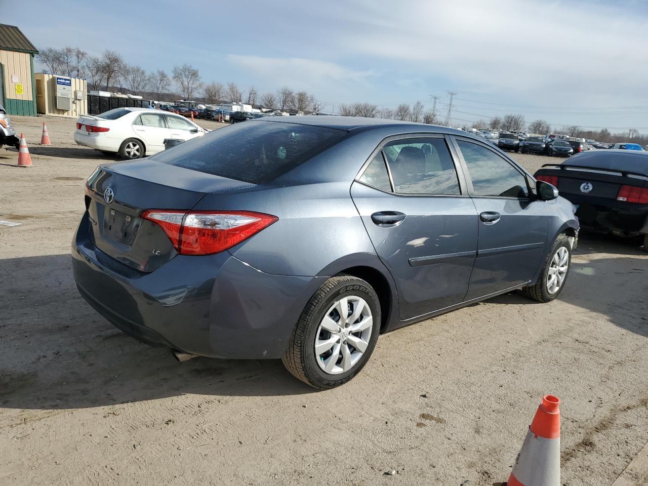 2015 TOYOTA COROLLA L - Image 3