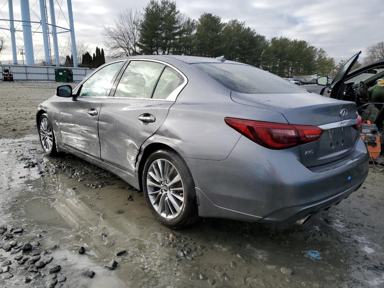 2019 INFINITI Q50 LUXE - Image 2