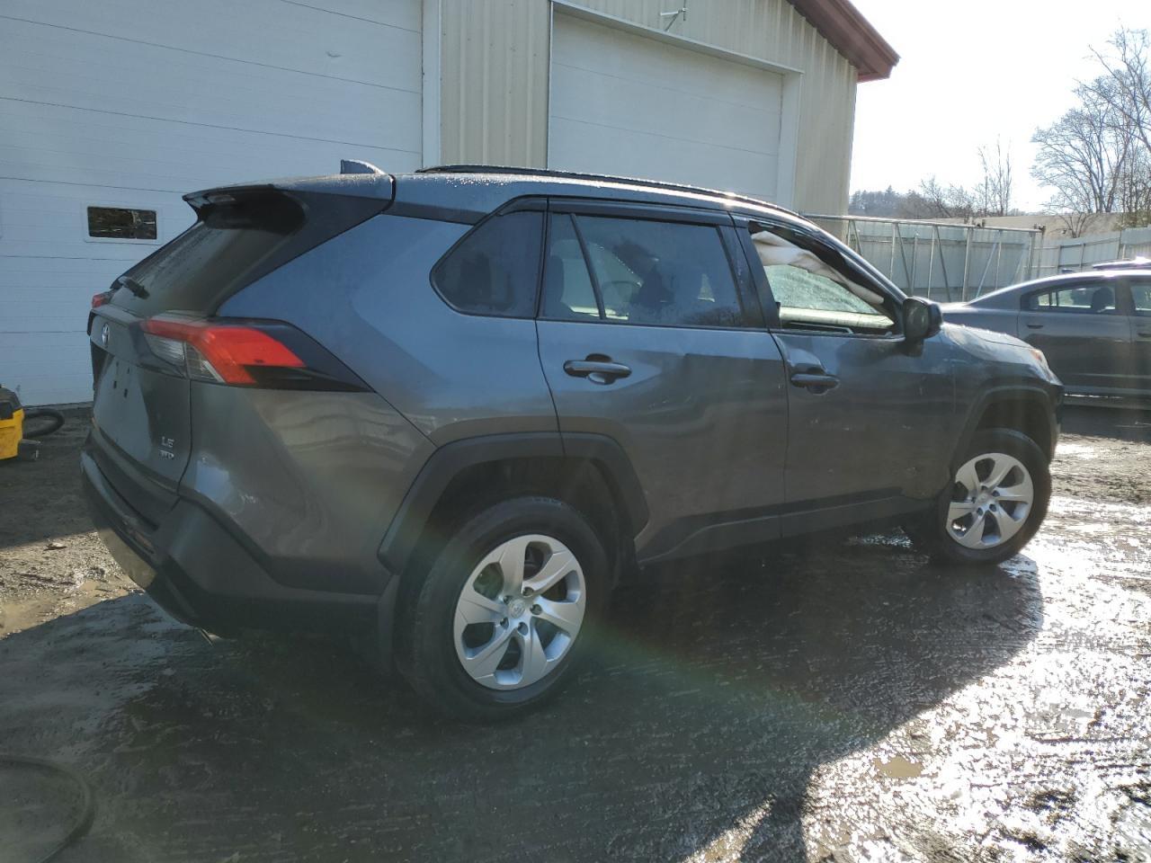 2021 TOYOTA RAV4 LE - Image 3