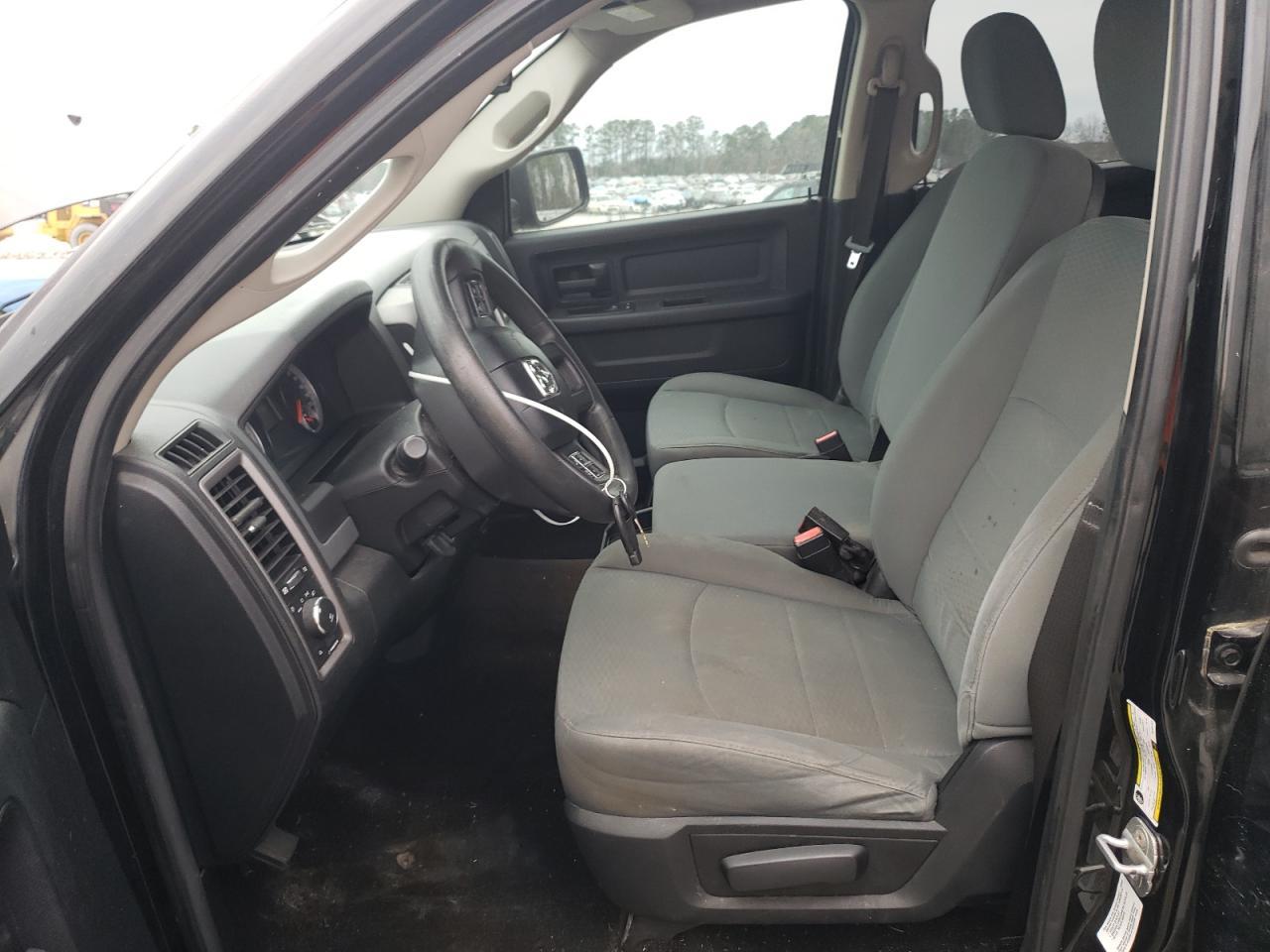2014 RAM 1500 ST - Image 7