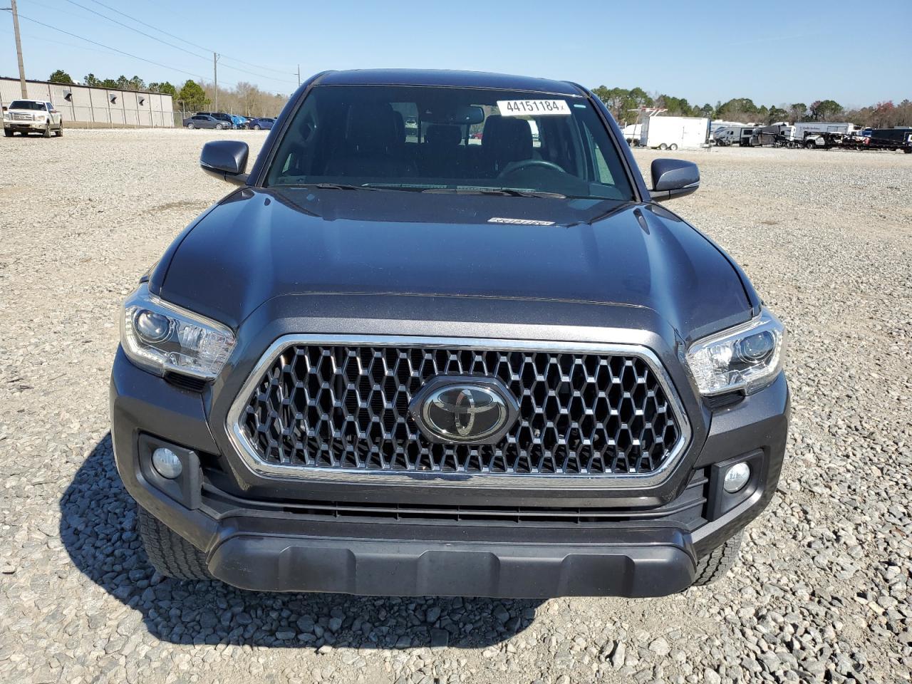 2019 TOYOTA TACOMA DOU - Фото 5