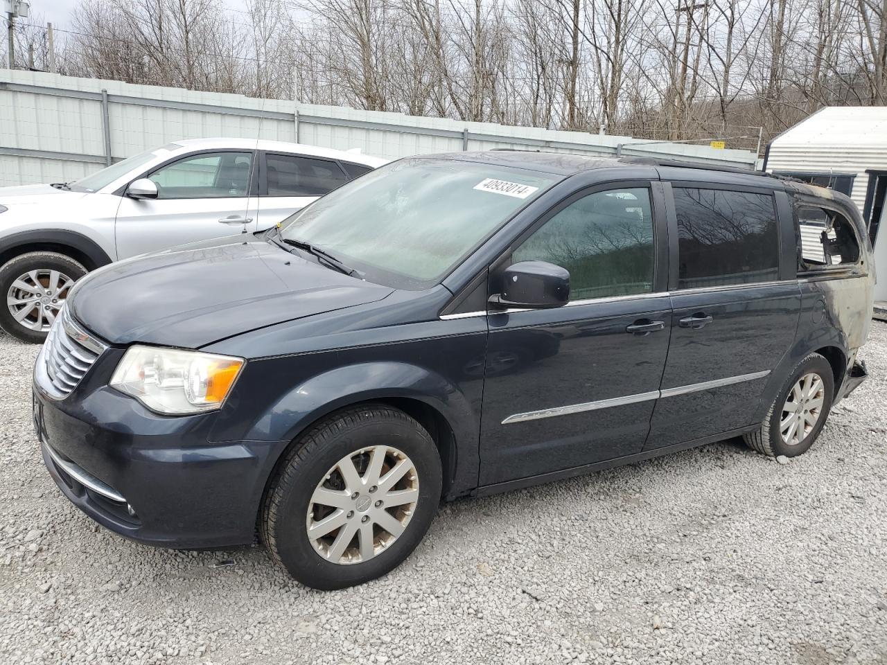 2014 CHRYSLER TOWN & COU car image