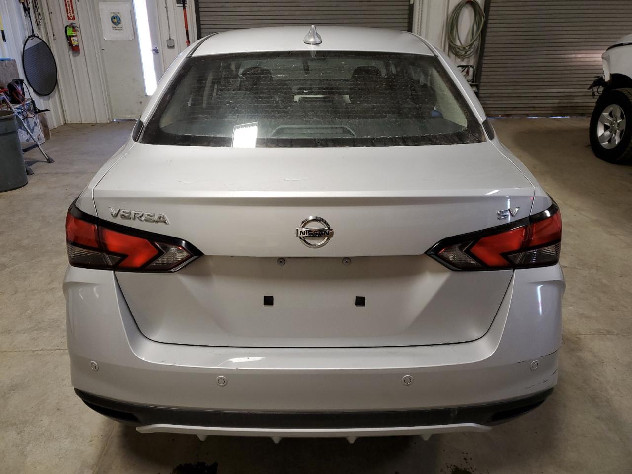 2021 NISSAN VERSA SV - Фото 6