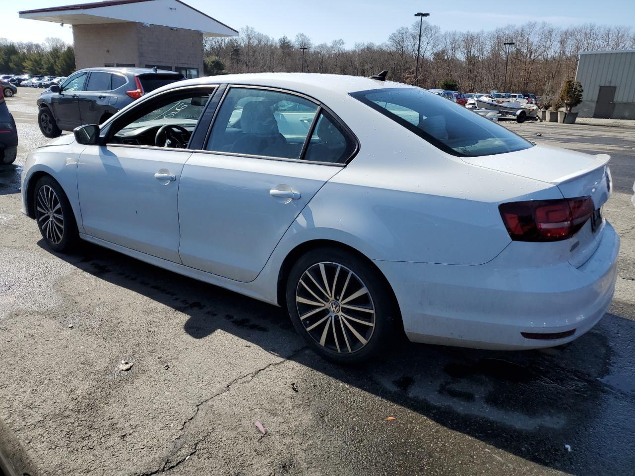 2016 VOLKSWAGEN JETTA SPOR - Image 2