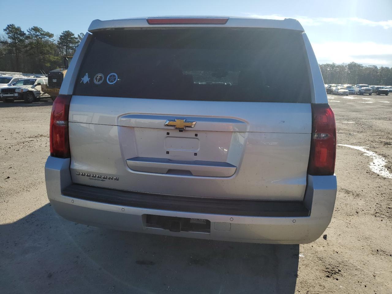 2016 CHEVROLET SUBURBAN C - Image 6