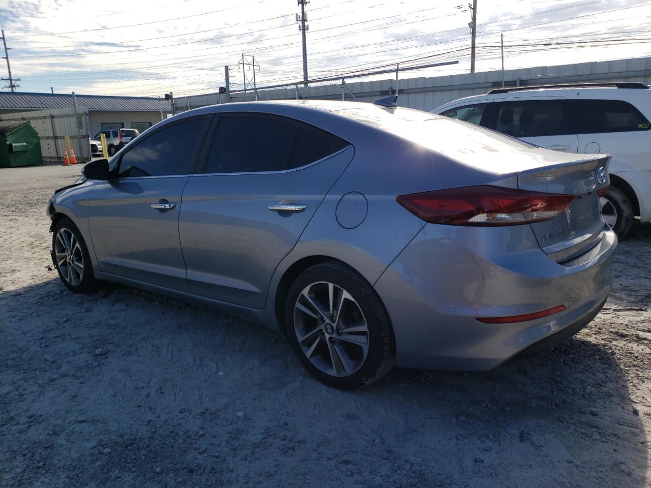2017 HYUNDAI ELANTRA SE - Фото 2
