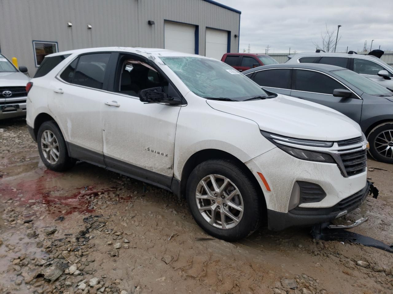 2024 CHEVROLET EQUINOX LT - Фото 4