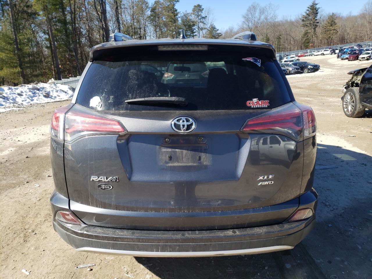 2016 TOYOTA RAV4 XLE - Фото 6