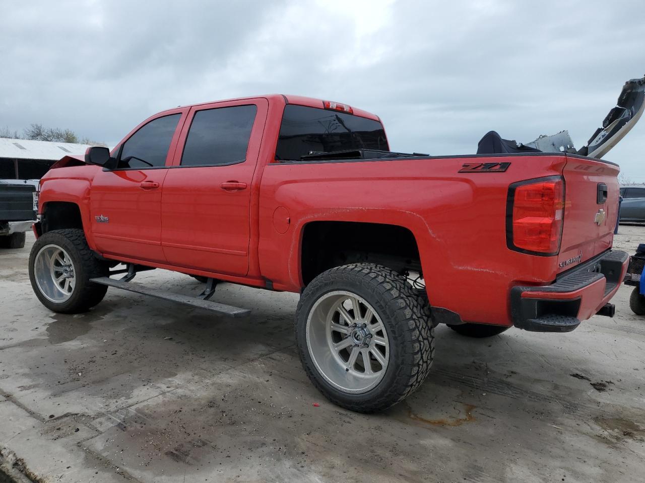2017 CHEVROLET SILVERADO - Image 2