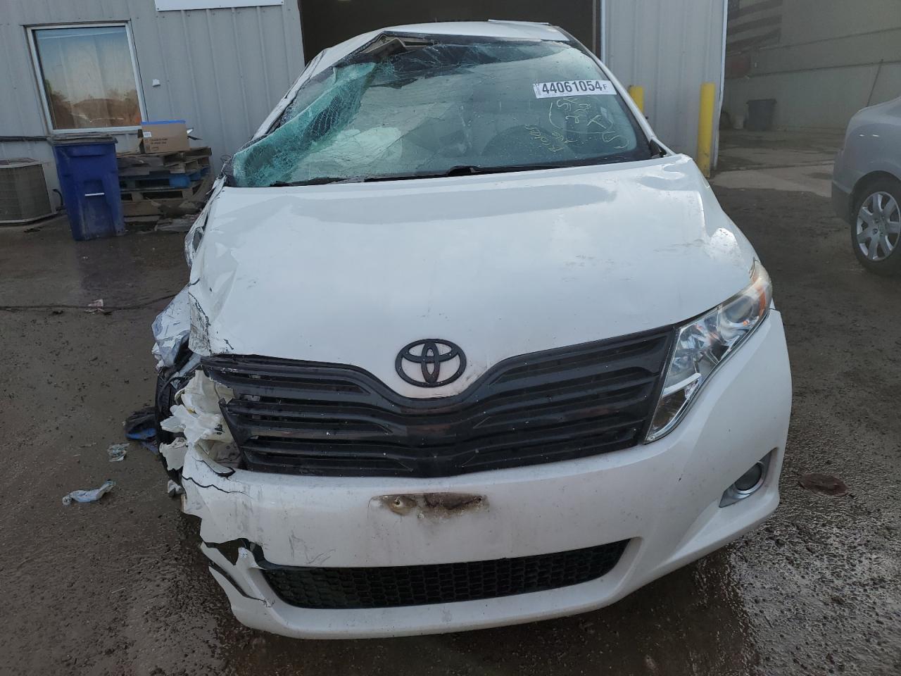 2011 TOYOTA VENZA - Фото 5