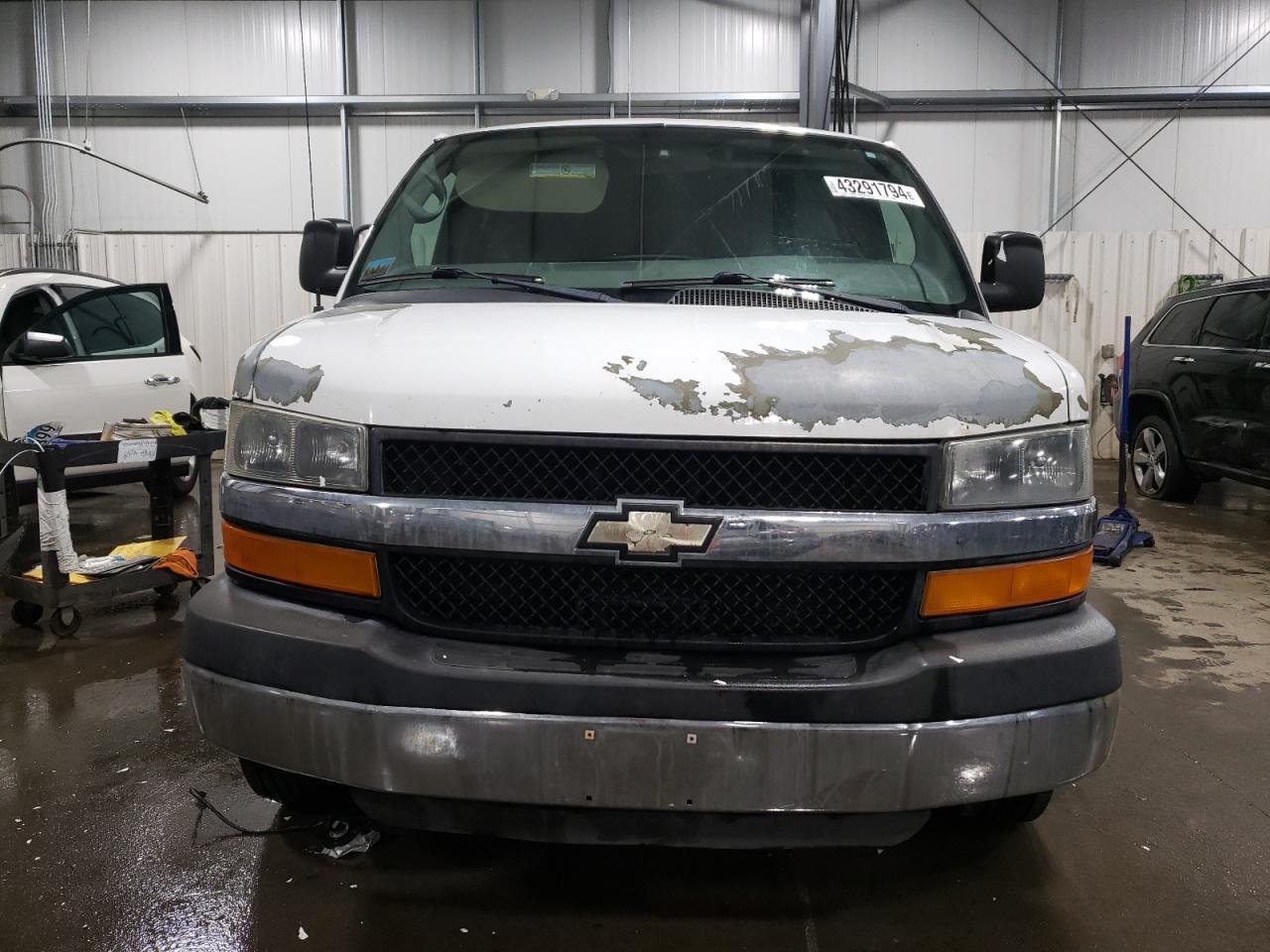 2010 CHEVROLET EXPRESS G3 - Image 5