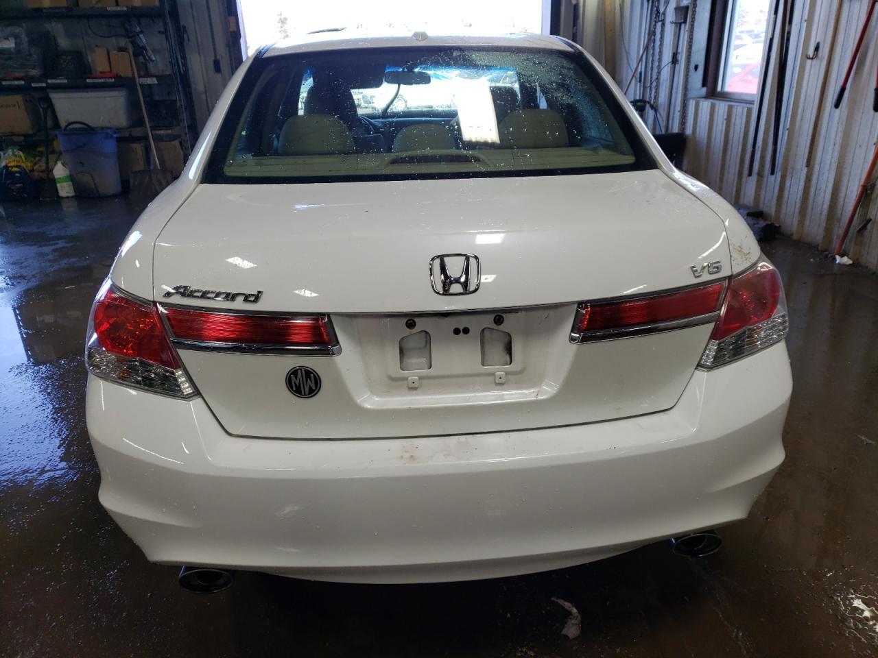 2012 HONDA ACCORD EXL - Image 6