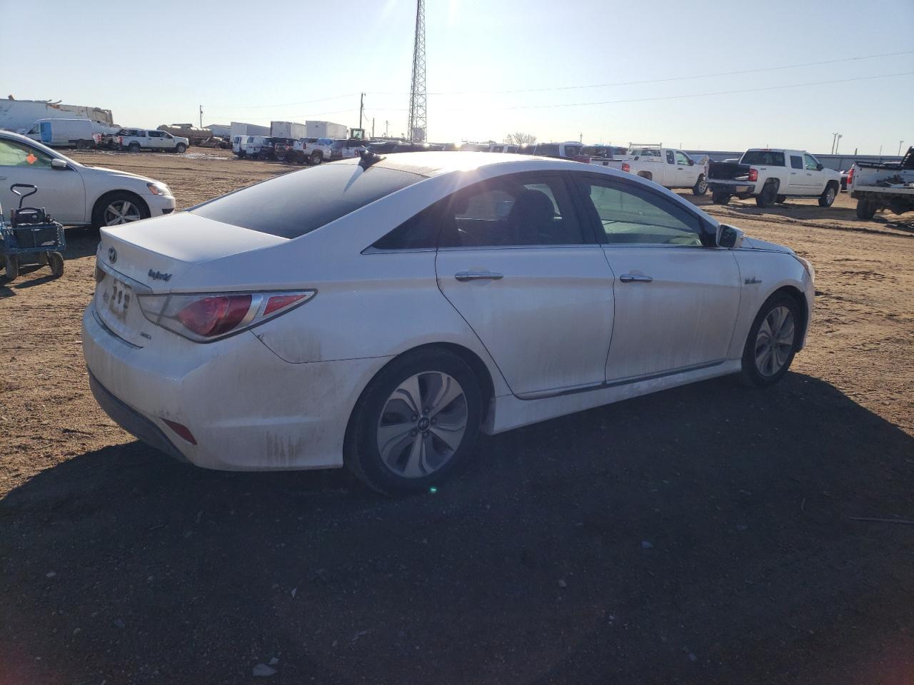2013 HYUNDAI SONATA HYB - Image 3