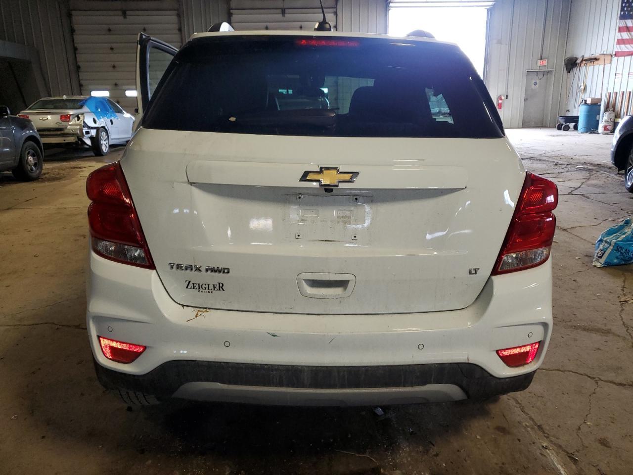 2018 CHEVROLET TRAX 1LT - Фото 6