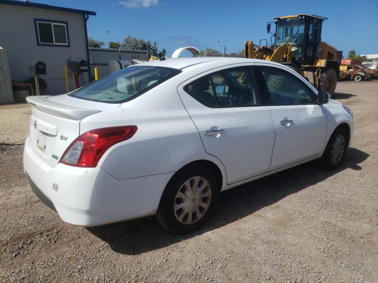 2016 NISSAN VERSA S - Фото 3