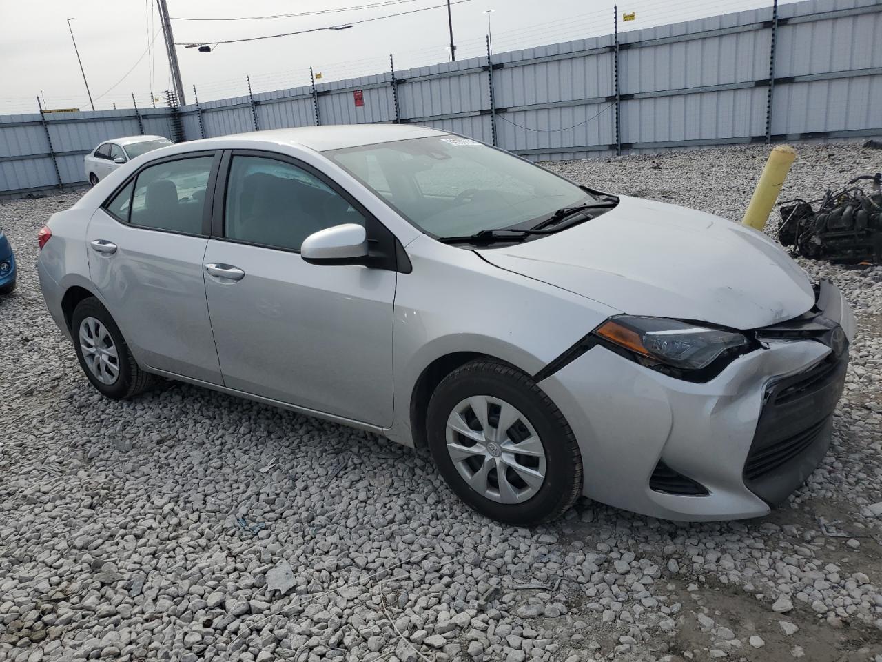 2019 TOYOTA COROLLA L - Image 4