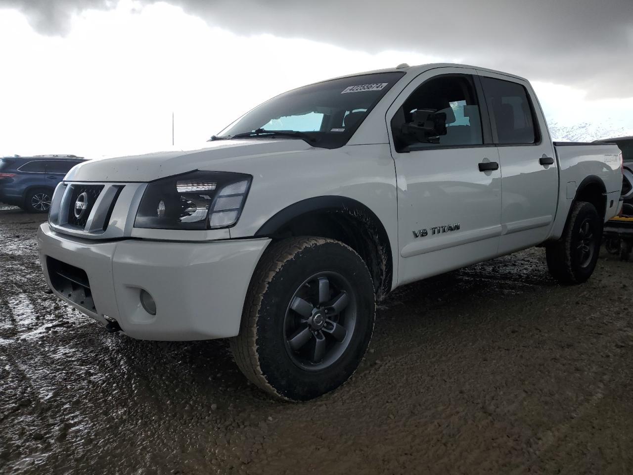 2015 NISSAN TITAN S