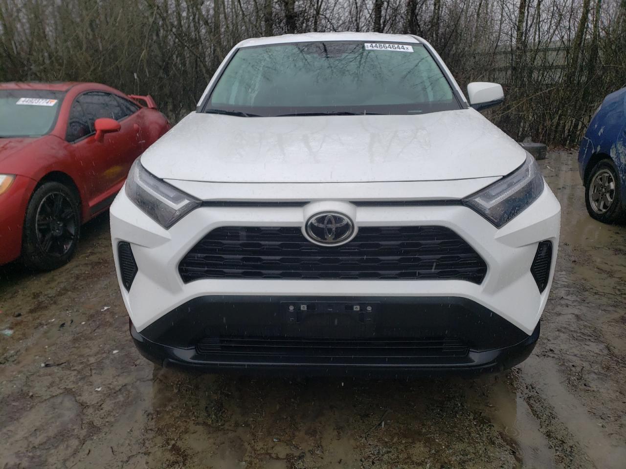 2023 TOYOTA RAV4 LE - Фото 5