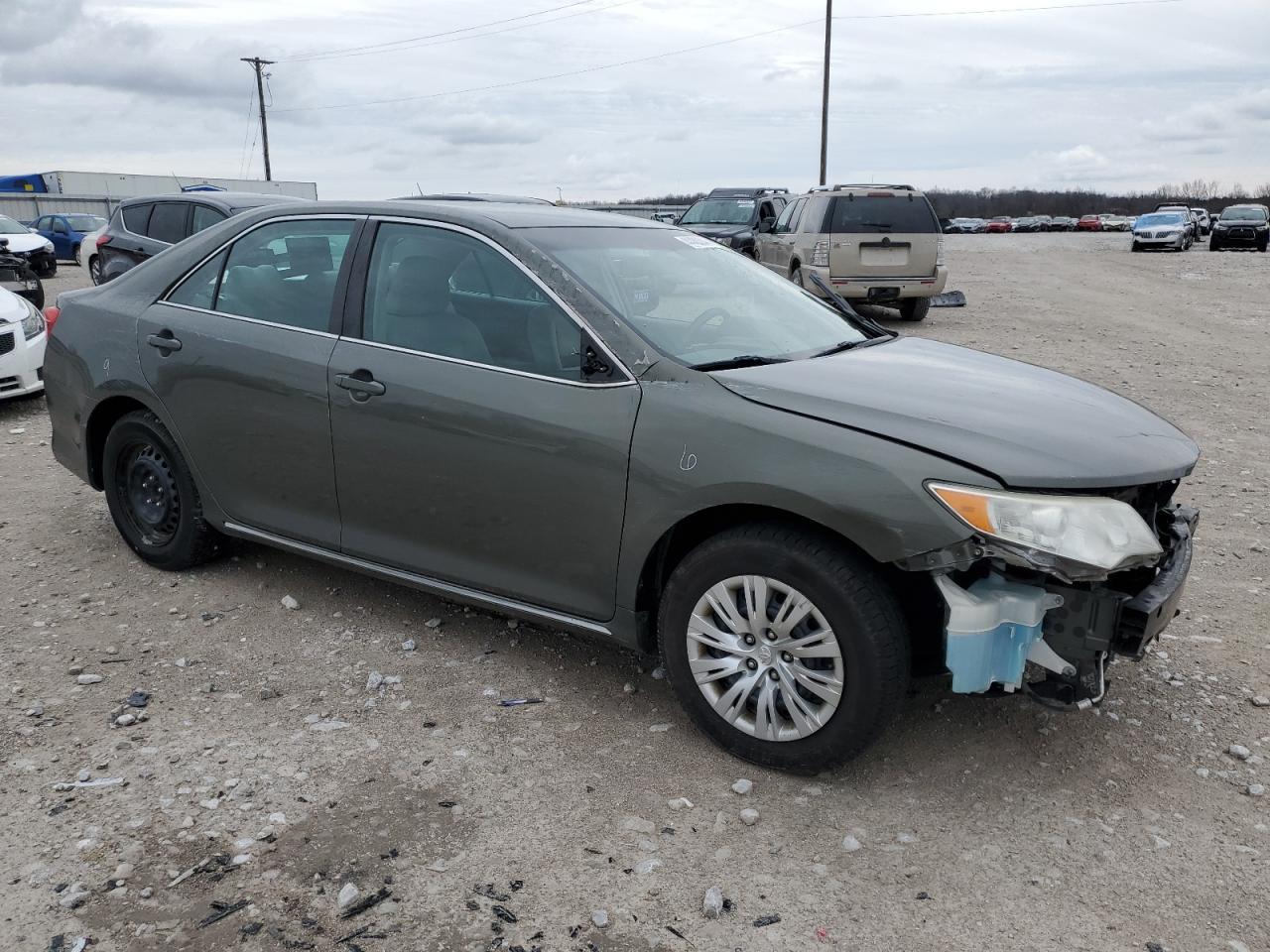 2014 TOYOTA CAMRY L - Image 4