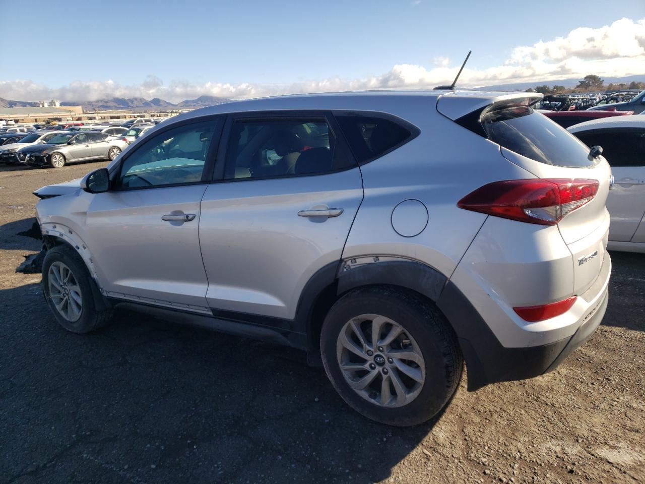 2016 HYUNDAI TUCSON SE - Фото 2