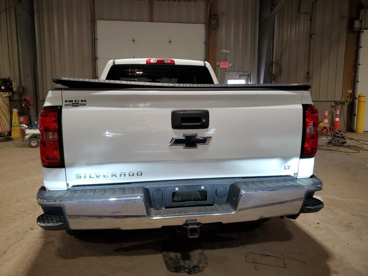 2017 CHEVROLET SILVERADO - Image 6
