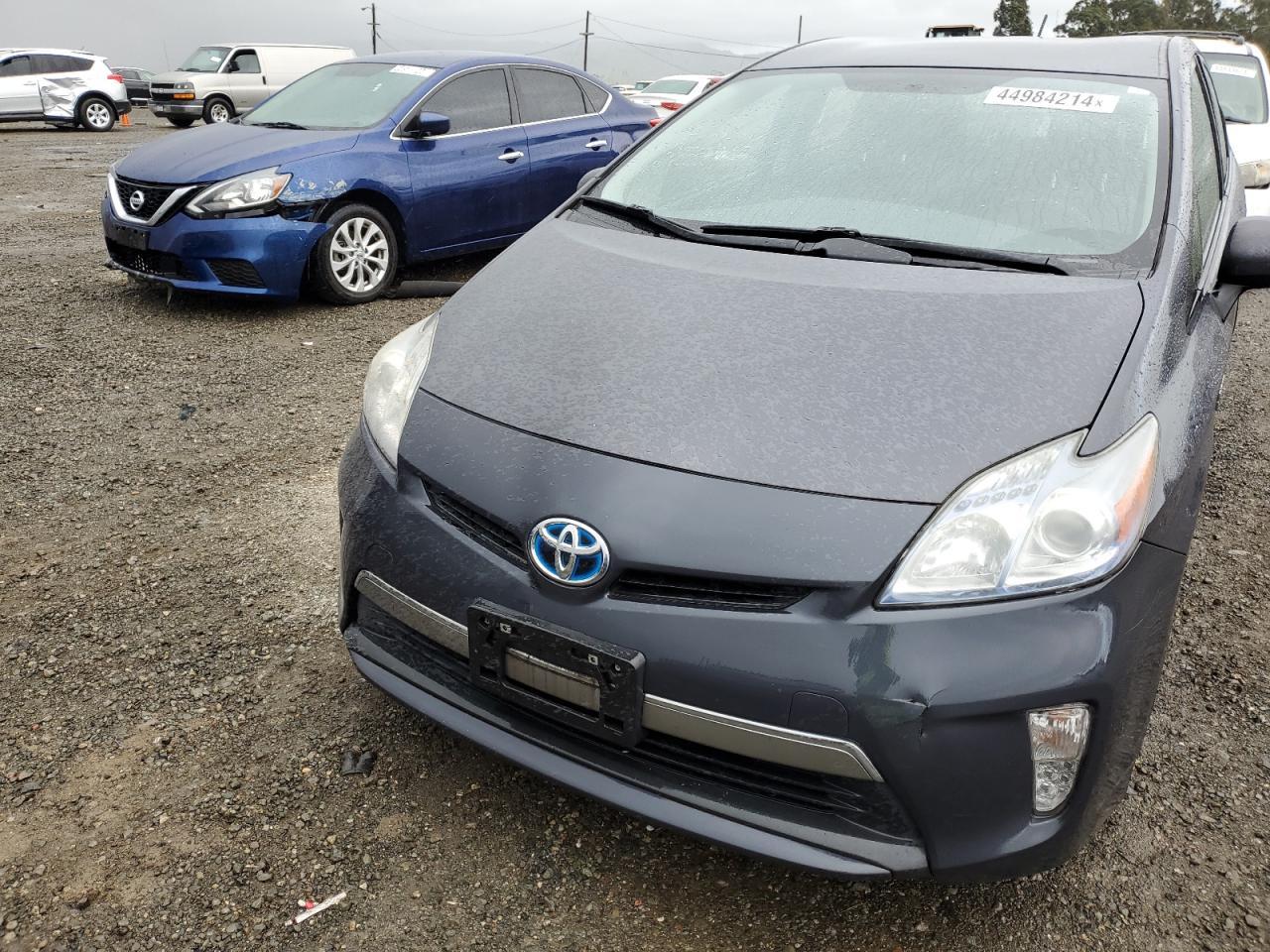 2013 TOYOTA PRIUS PLUG - Image 5