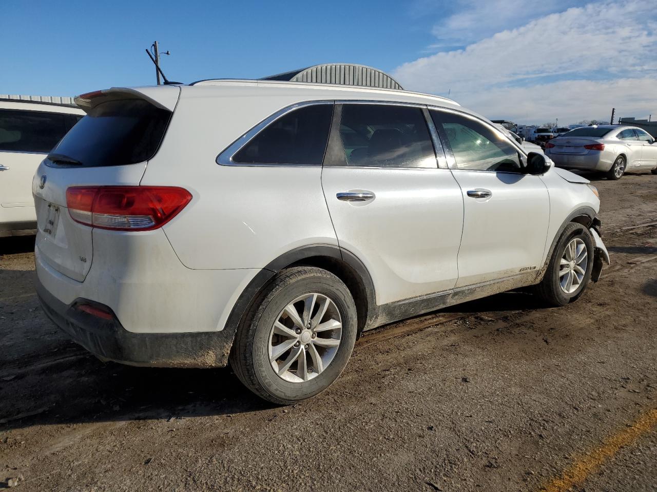 2016 KIA SORENTO LX - Image 3