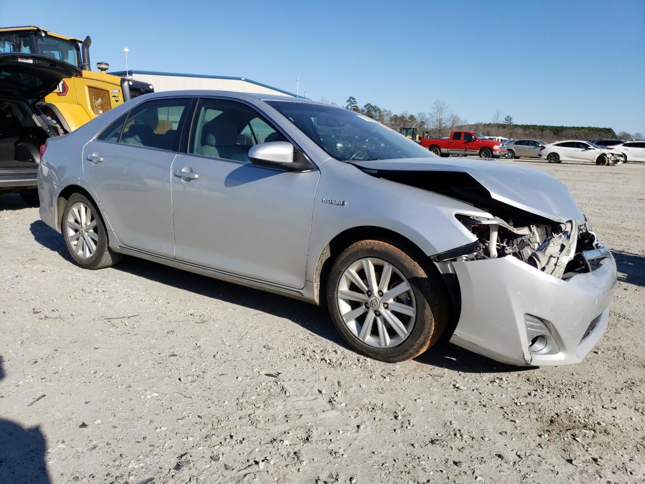 2012 TOYOTA CAMRY HYBR - Image 4