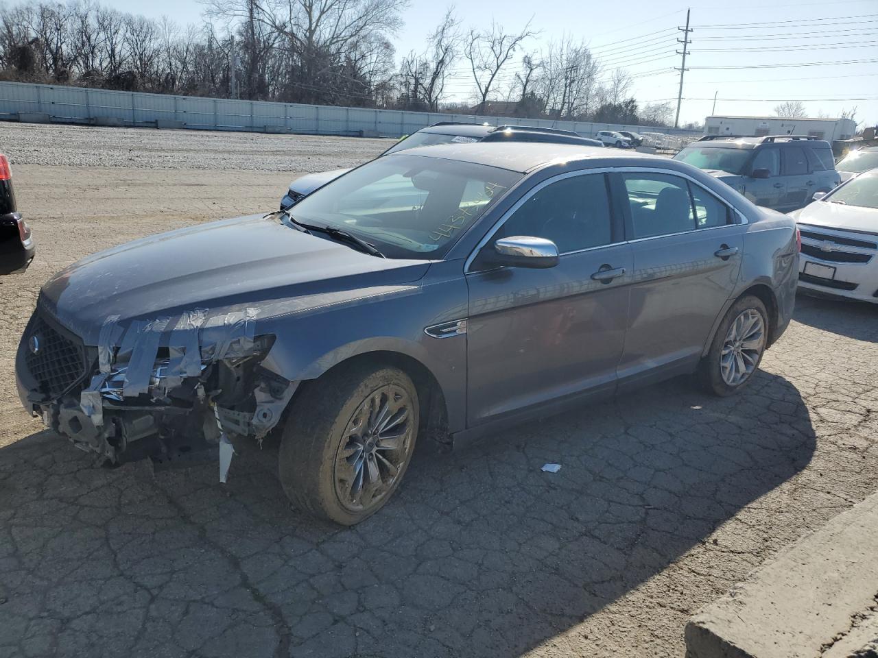 2013 FORD TAURUS LIM car image