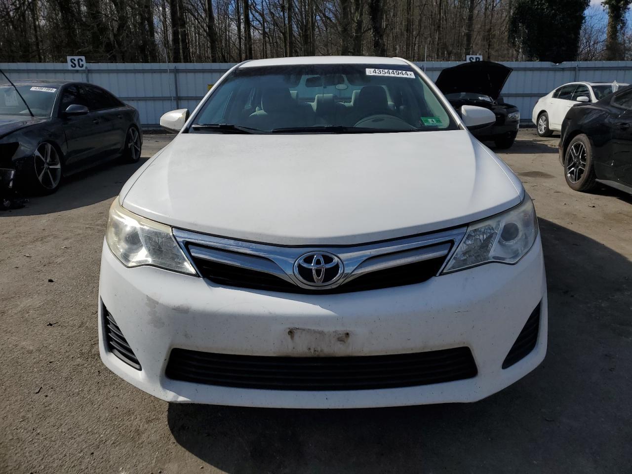 2012 TOYOTA CAMRY - Image 5