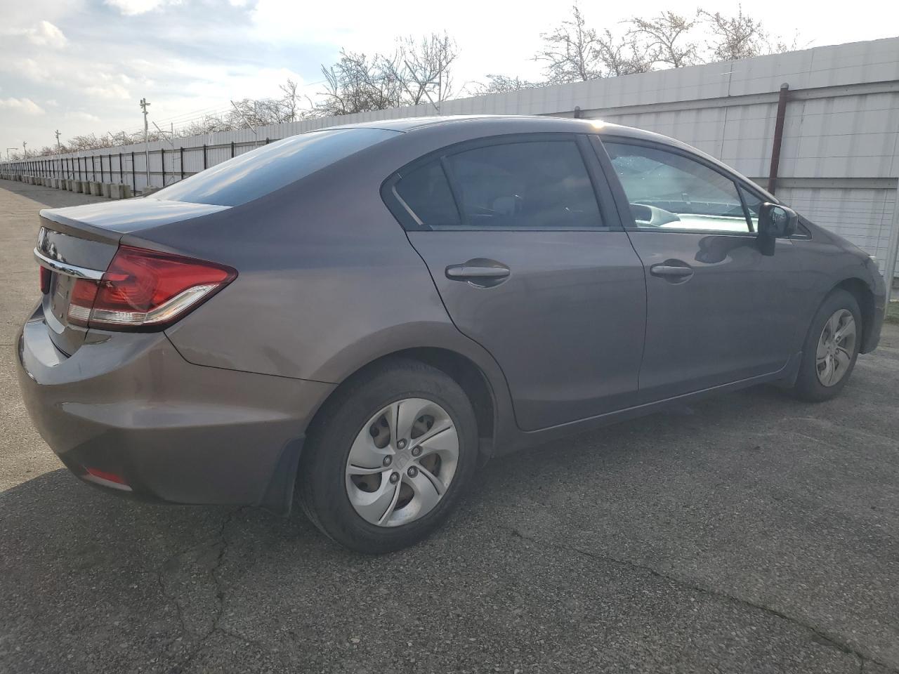 2015 HONDA CIVIC LX - Image 3