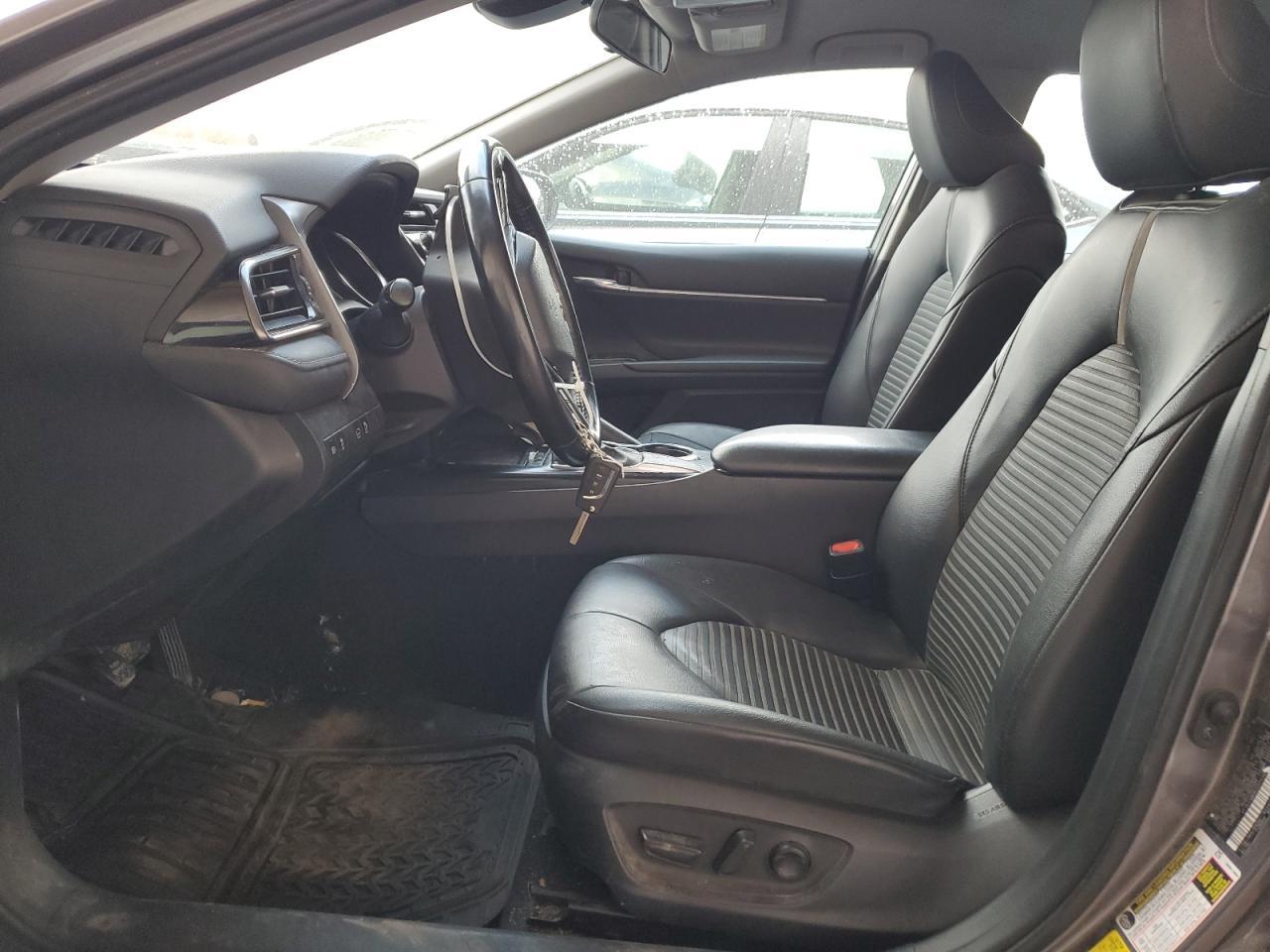 2020 TOYOTA CAMRY SE - Image 7