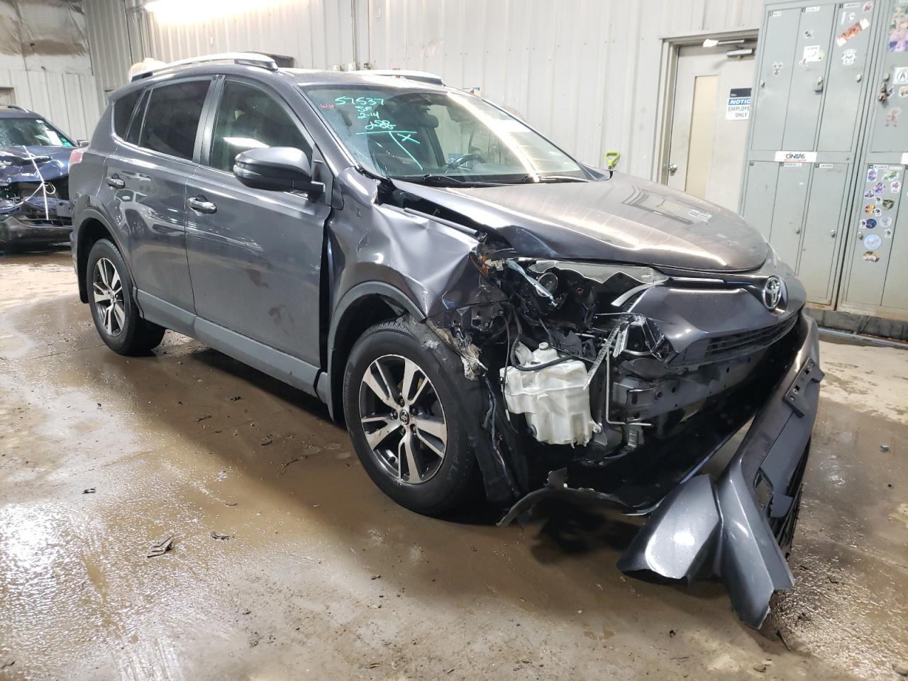 2016 TOYOTA RAV4 XLE - Image 4
