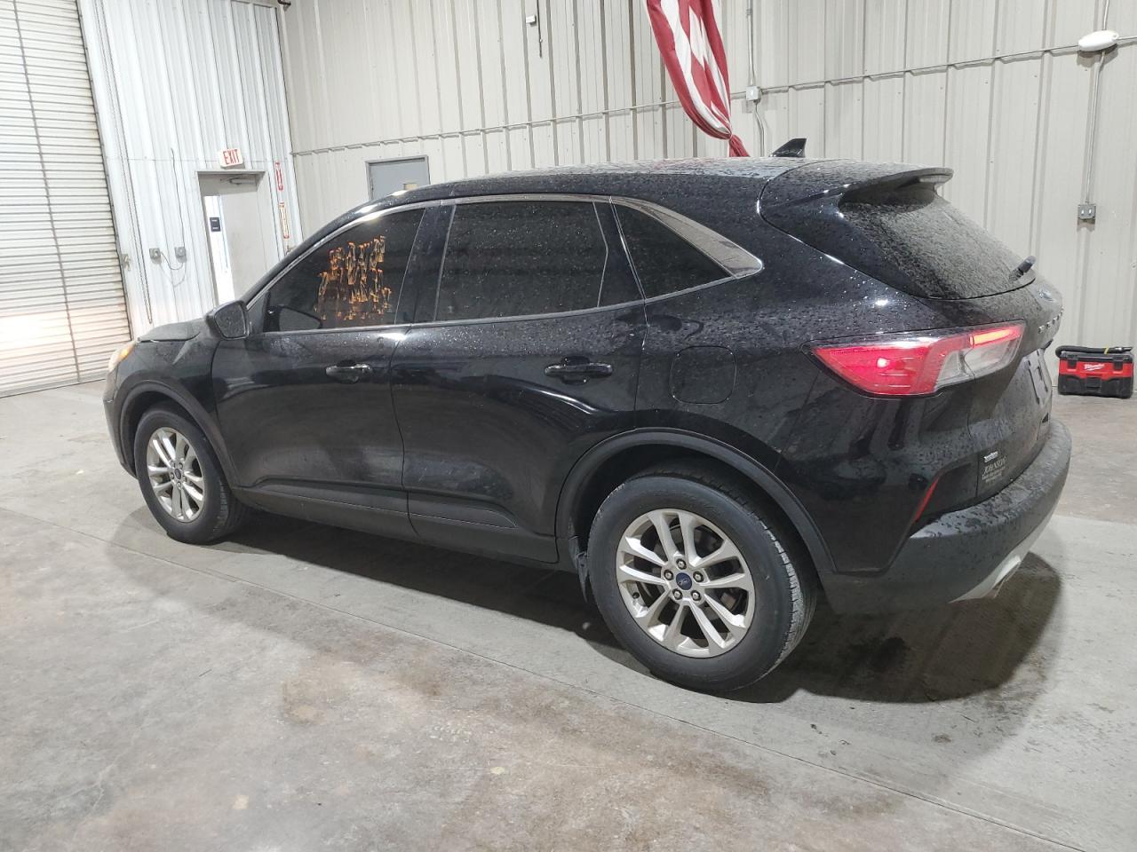 2020 FORD ESCAPE SE - Фото 2
