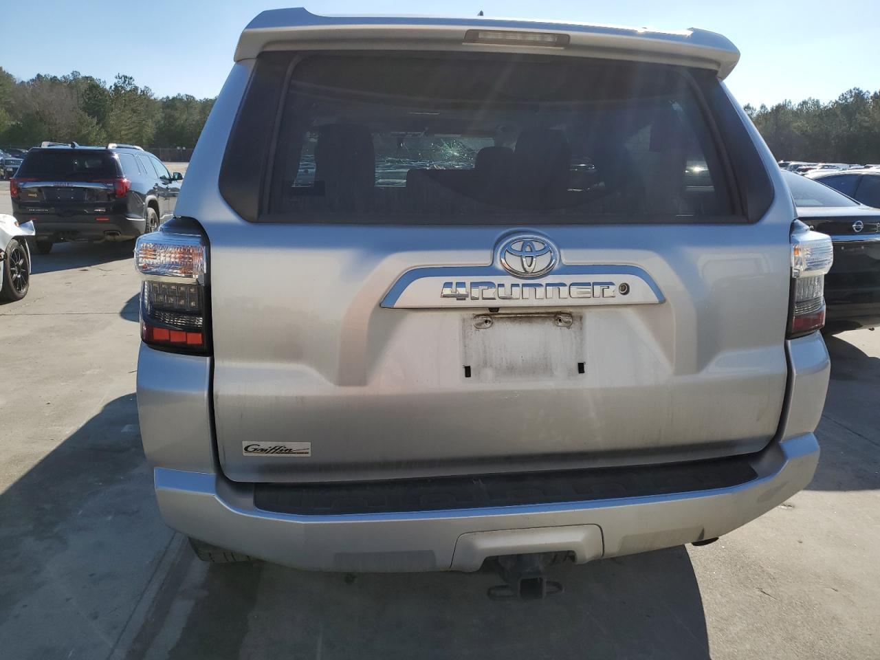 2018 TOYOTA 4RUNNER SR - Фото 6