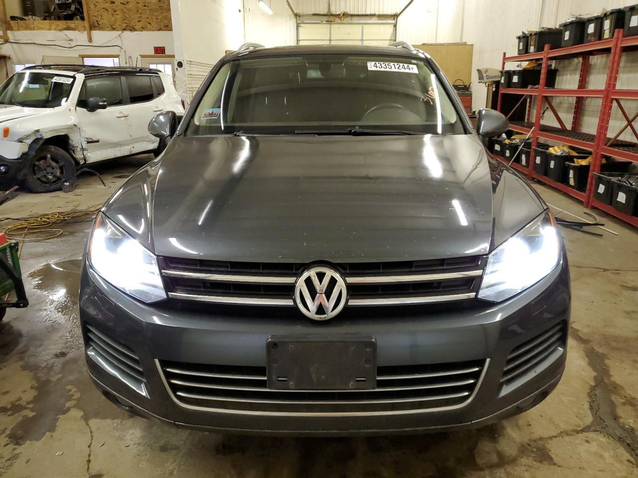 2012 VOLKSWAGEN TOUAREG V6 - Фото 5